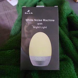 5/$46 White noise sound machine with nightlight new in box